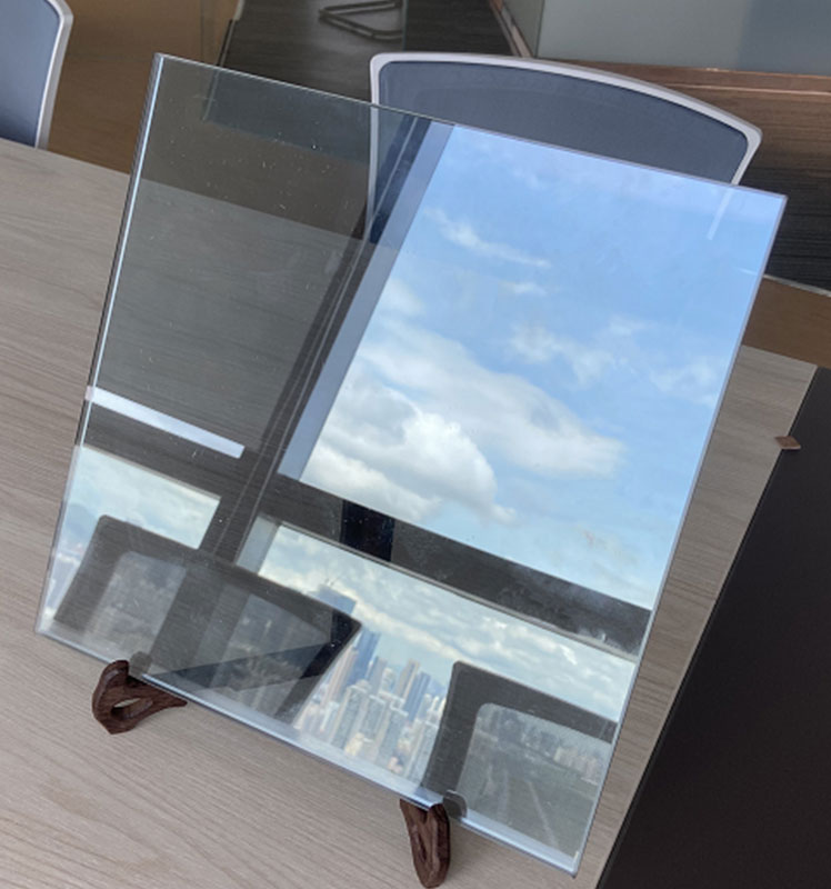 Monolithic Reflective Glass